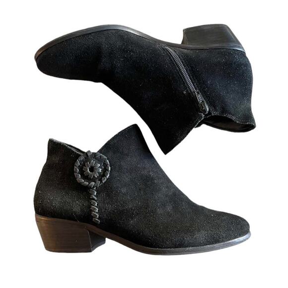 JACK ROGERS Peyton Black Suede Ankle Boots Leather Zipper Block Heels 7.5 EUC - Picture 5 of 11